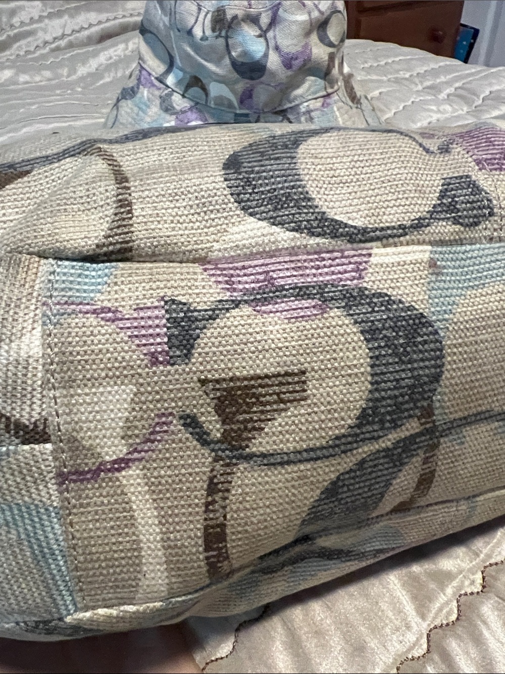 VTG COACH Lynn Soho Multicolor Optic Art Linen Hobo Bag Purse & Bucket Hat - Picture 15 of 15